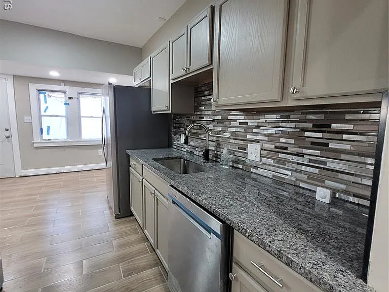 3241 Lawrence St — Photo 6
