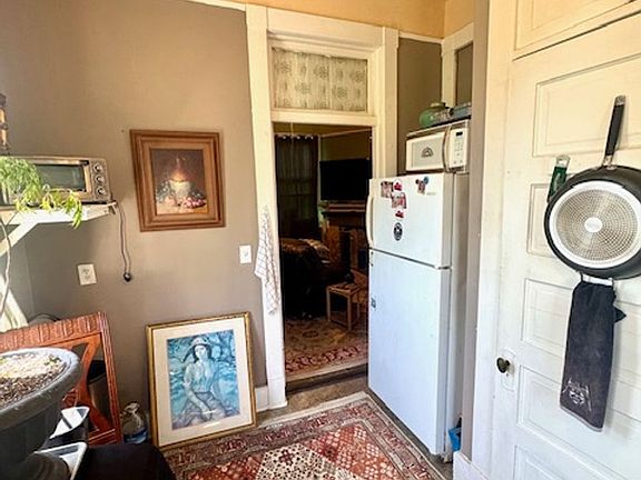 3rd image of 50 Carolina St #5