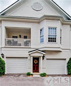 2nd image of 224 Grant Park Dr