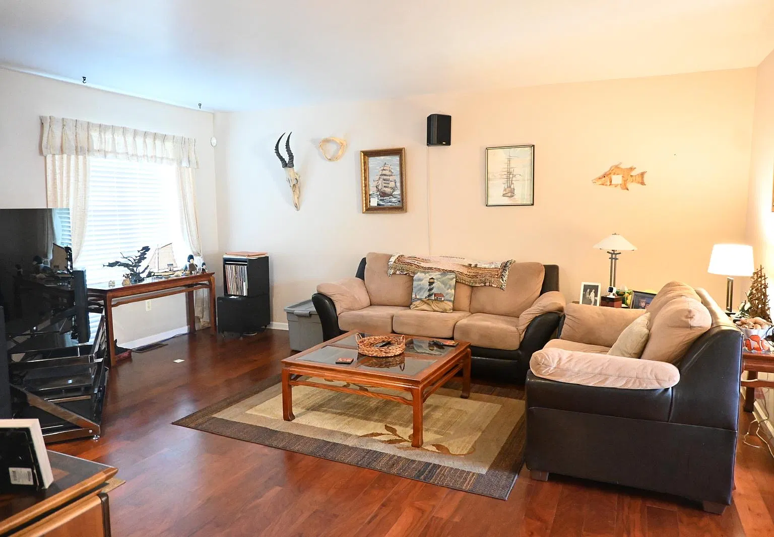 3 bed, 1200 sqft, $3,000 — Photo 4