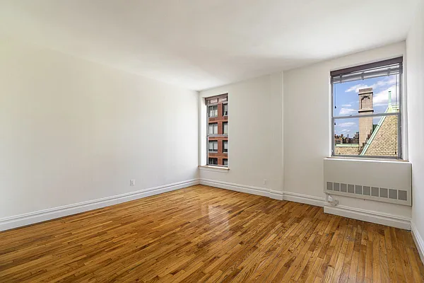 Rented by Compass | media 41