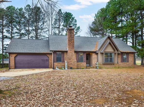 300 Cherokee Rd, Millington, TN 38053