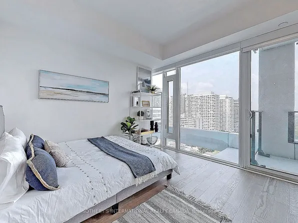 5 Soudan Ave #2006, Toronto, ON M4S 0B1