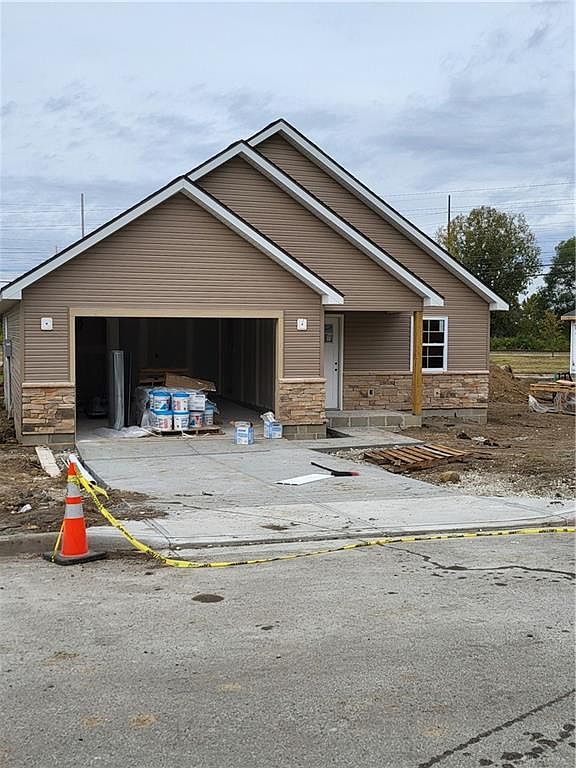 1571 Montgomery Ave, Fairborn, OH 45324 MLS 895393 Zillow