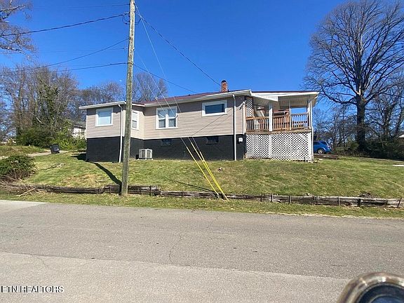 5th image of 401 Houston St