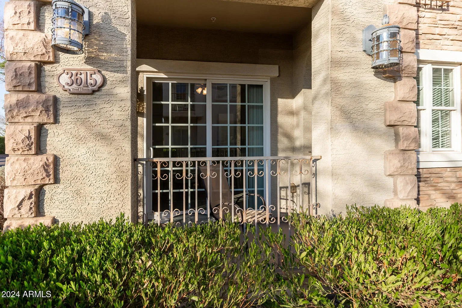 3 bed, 1303 sqft, $2,200 — Photo 3