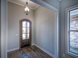 48 Charleston Cir, Brandon, MS 39047