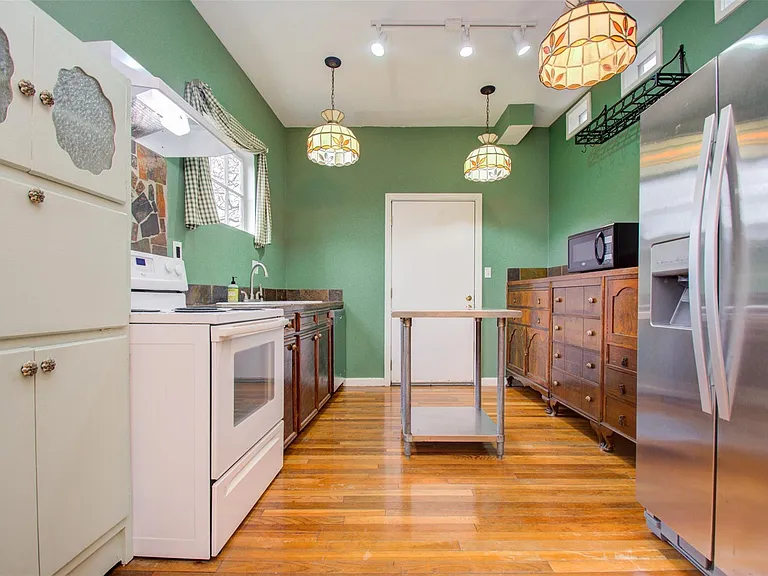 5419 Gulfton St #H — Photo 6