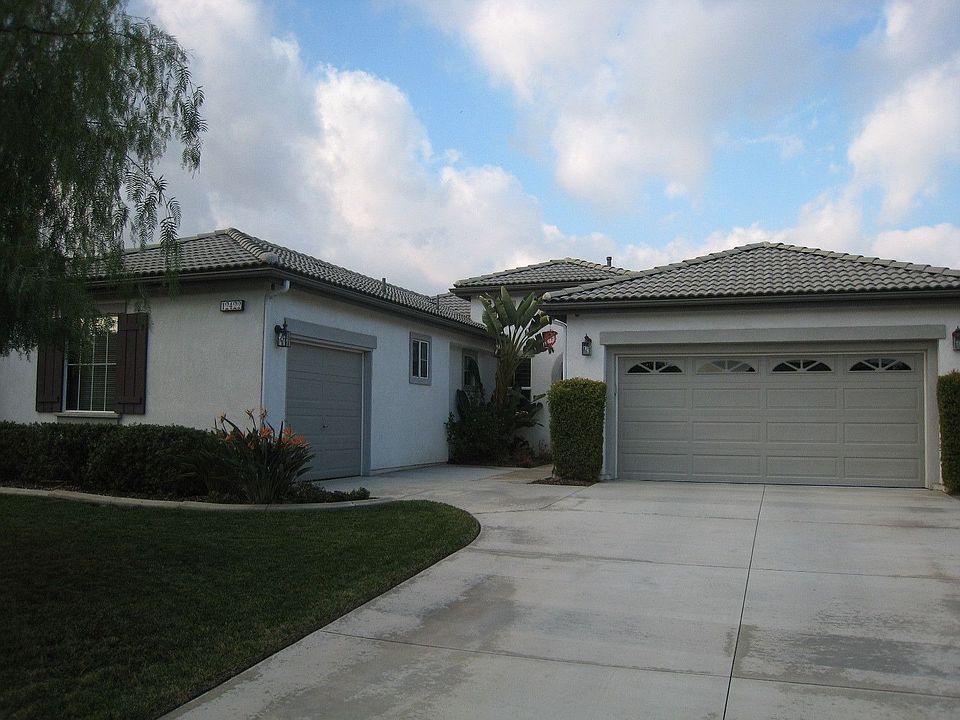 COMPLIMENTS OF PARK PLACE REAL ESTATE