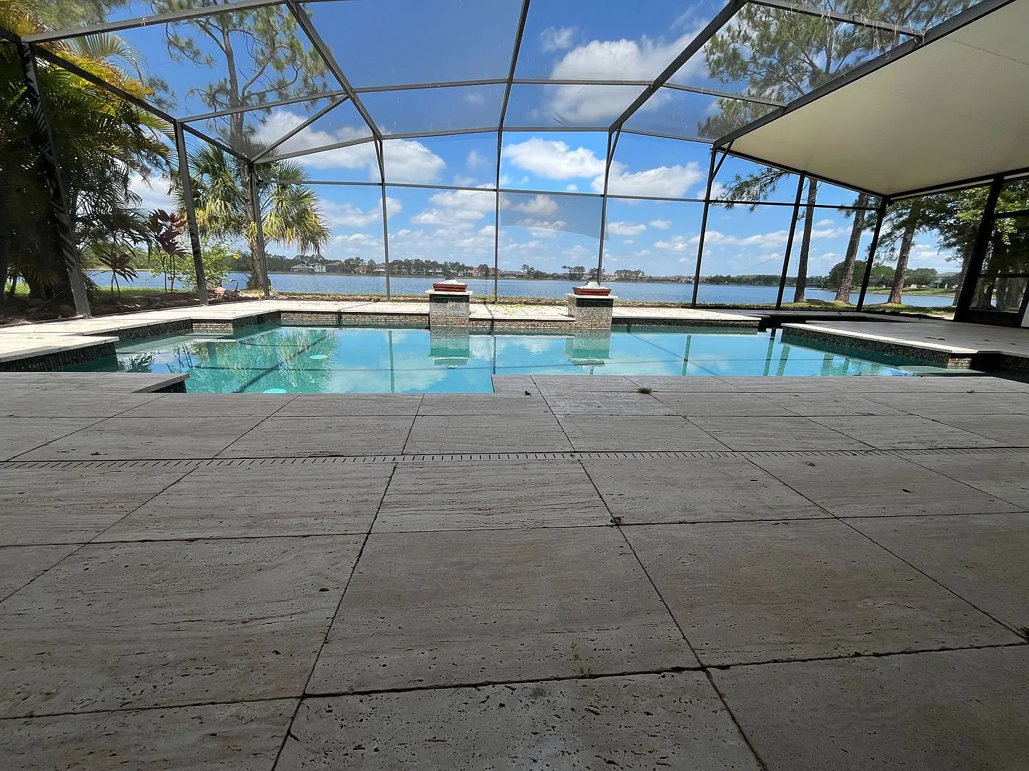 6 bed, 4.0 bath, 3482 sqft, $3,650 — Photo 2