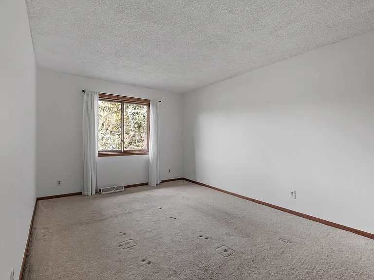 797 Parkside Dr — Photo 10