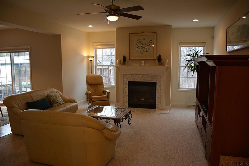 5th image of 12 RIDGEFIELD Way