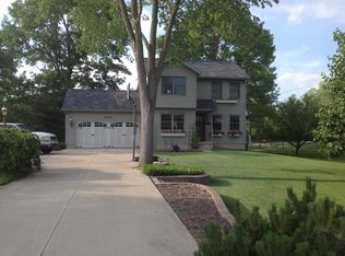 3064 3rd St, La Salle, MI 48145