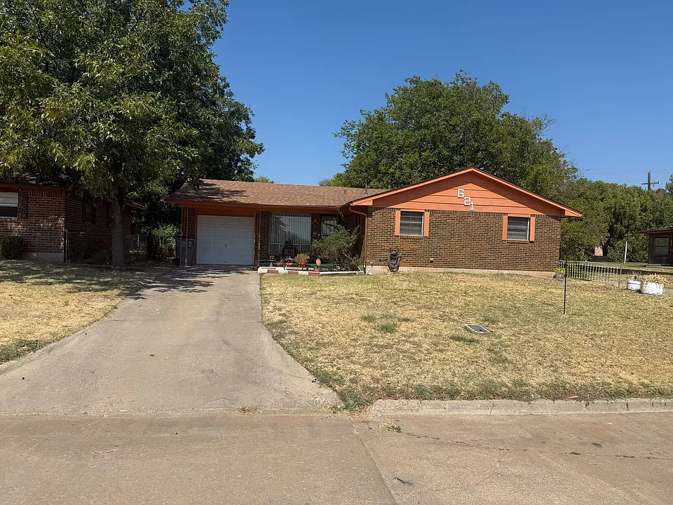 621 SW Arbuckle Ave