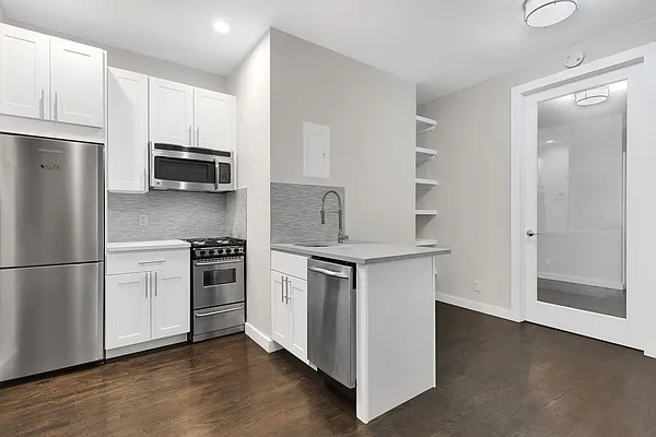 Rented by Cooper & Cooper Real Estate | media 25