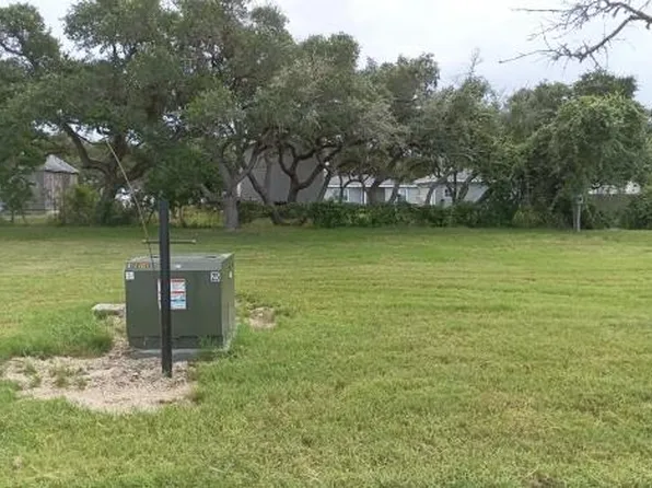 1406 W Corpus Christi St Unit 70, Rockport, TX 78382