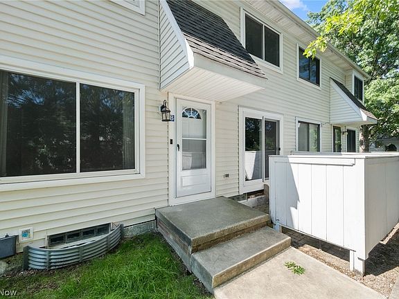 2nd image of 5424 Canyon Ct APT B