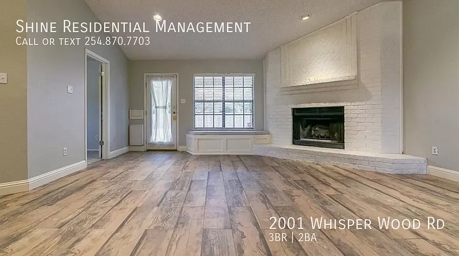 Blend of cozy, well-kept homes, proximity to schools and shopping, and integration into a welcomi... — Photo 4