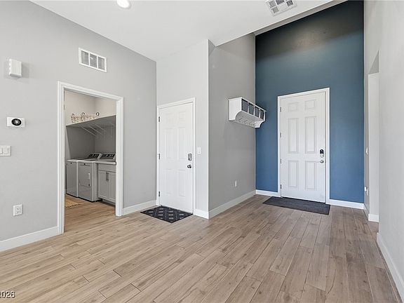 3rd image of 3849 Tumbleweed Ave