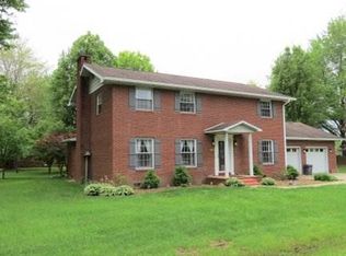 11579 E Beverly St, Robinson, IL 62454