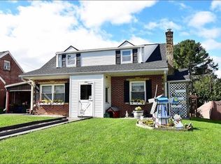 645 Fernwood St, Emmaus, PA 18049