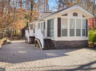 130 Creekview Dr, Cleveland, GA 30528