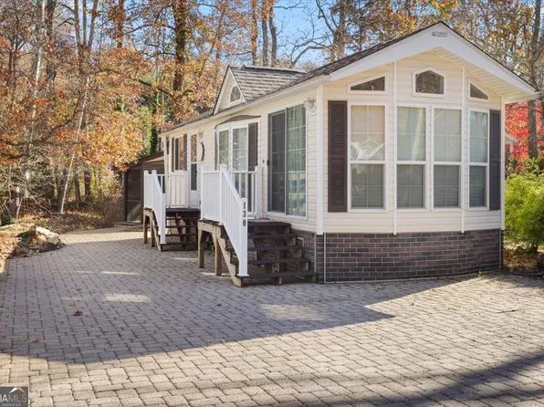 130 Creekview Dr, Cleveland, GA 30528