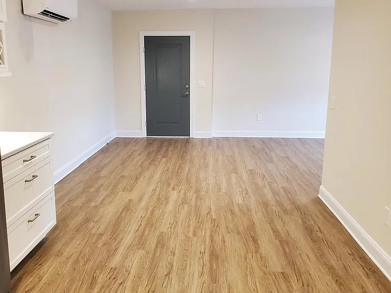 207 W Main St #1 — Photo 3