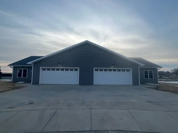 1936 Retzlaff Dr, Reedsburg, WI 53959
