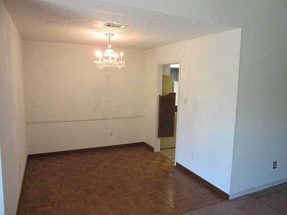 5th image of 7911 Westbank Ave