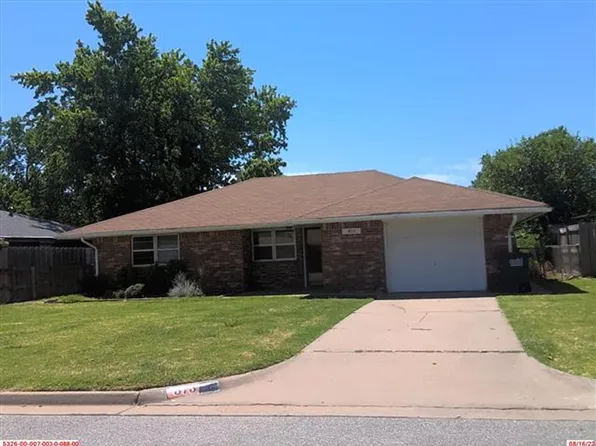 813 W Oxford Ave, Enid, OK 73701