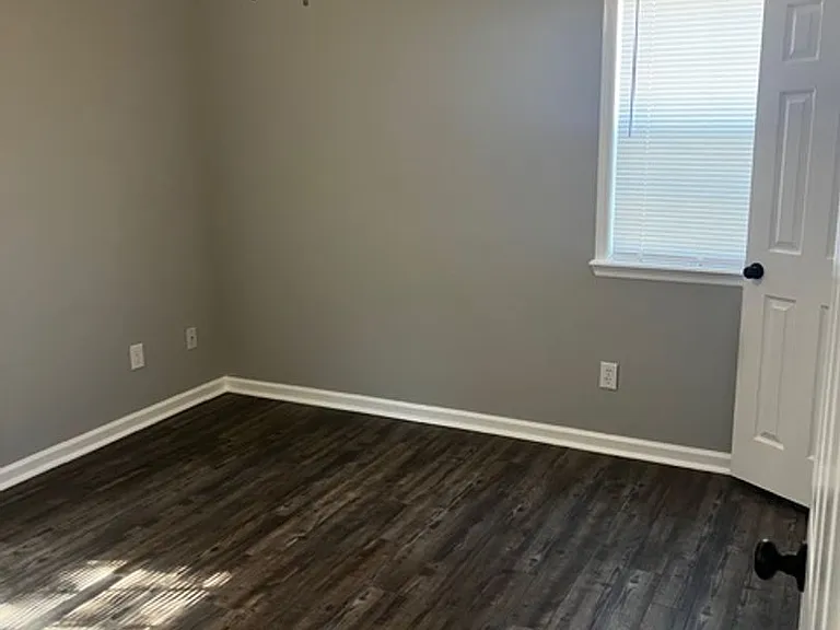 108 Crossfield Dr — Photo 16