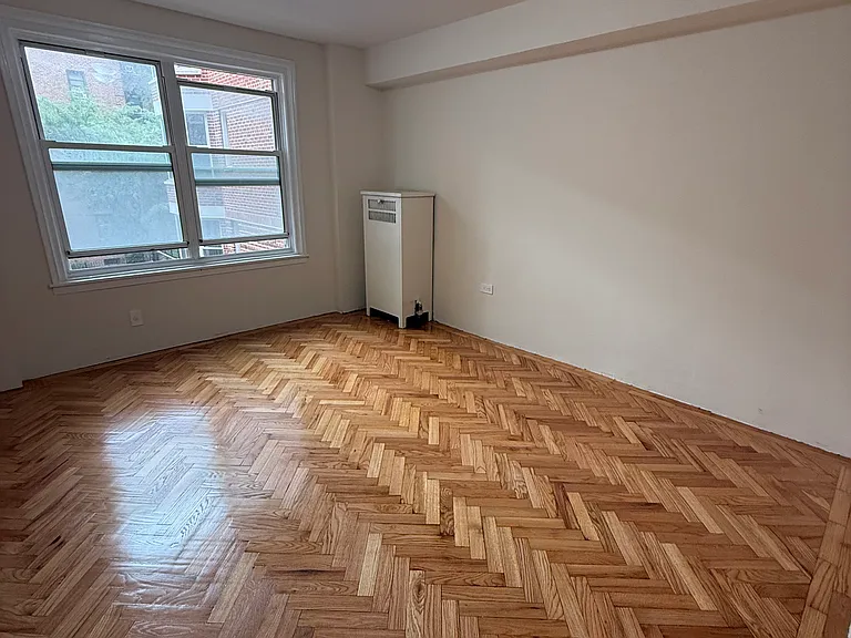 170 72nd St #3 — Photo 10