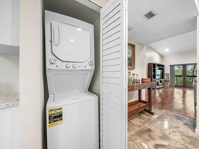11355 Pond View Dr #D202 — Photo 10