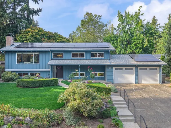 9032 NE 132nd Place, Kirkland, WA 98034