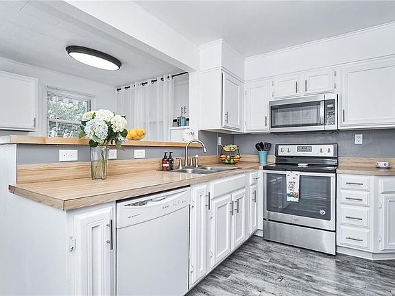 4th image of 3465 E Bonner Dr