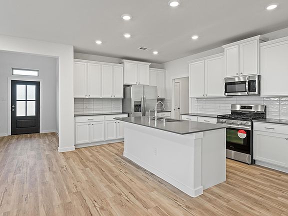 5th image of 31227 Myers Haven Ln