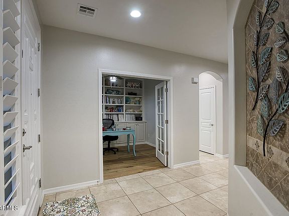 3rd image of 6608 W Desert Vista Trl