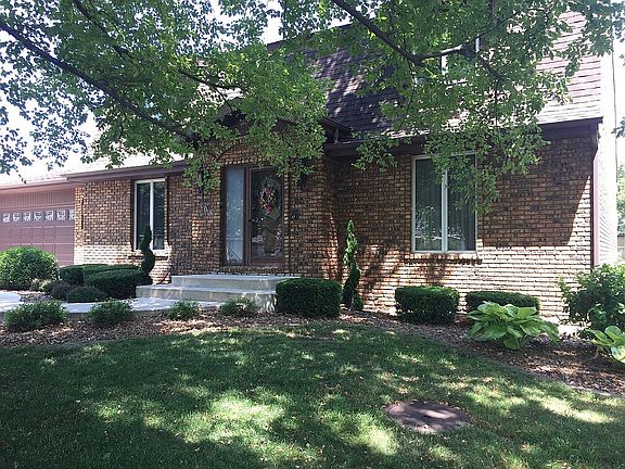 3rd image of 108 N Griffin St