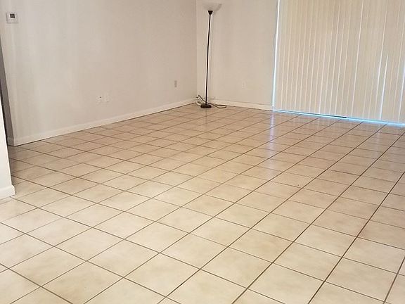 5th image of 10365 N Kendall Dr Kendall Acres #D3