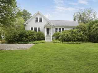 696 Smith Neck Rd, Dartmouth, MA 02748