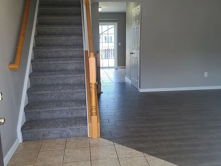370 Viewpoint Way — Photo 4
