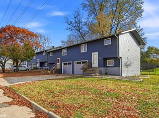 302-308 W State St, Mount Pleasant, IA 52641