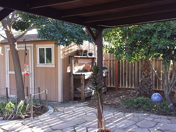 5th image of 2653 E Hillview Ave