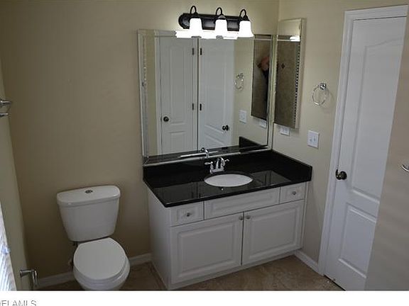5th image of 1211 NE 20th Pl