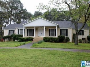 945 Pine Hill Rd, Birmingham, AL 35235