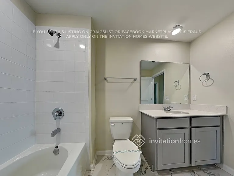 4410 Holstein St — Photo 14