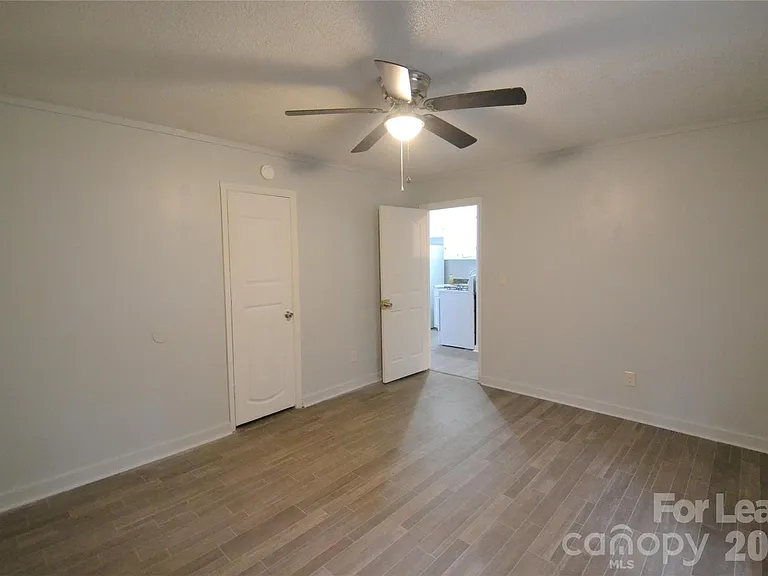 1009 Plymouth St #A — Photo 5
