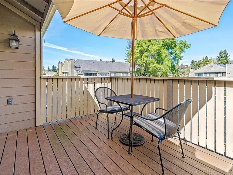 259 Enterprise Dr — Photo 3