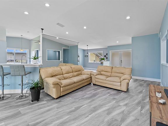 4th image of 20131 SW 80 Avenue